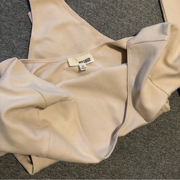 Wilfred bodysuit great condition, barely used - Picture 3 of 4